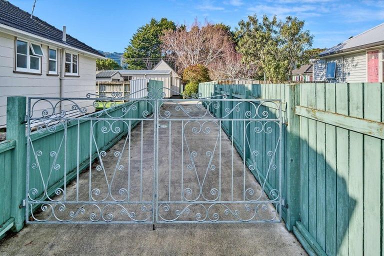 Photo of property in 274a Oxford Terrace, Avalon, Lower Hutt, 5011
