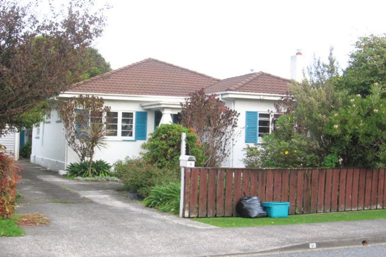 Photo of property in 9 Brasell Street, Fairfield, Lower Hutt, 5011