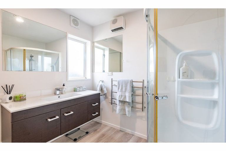 Photo of property in 2/19 Waitikiri Drive, Parklands, Christchurch, 8083