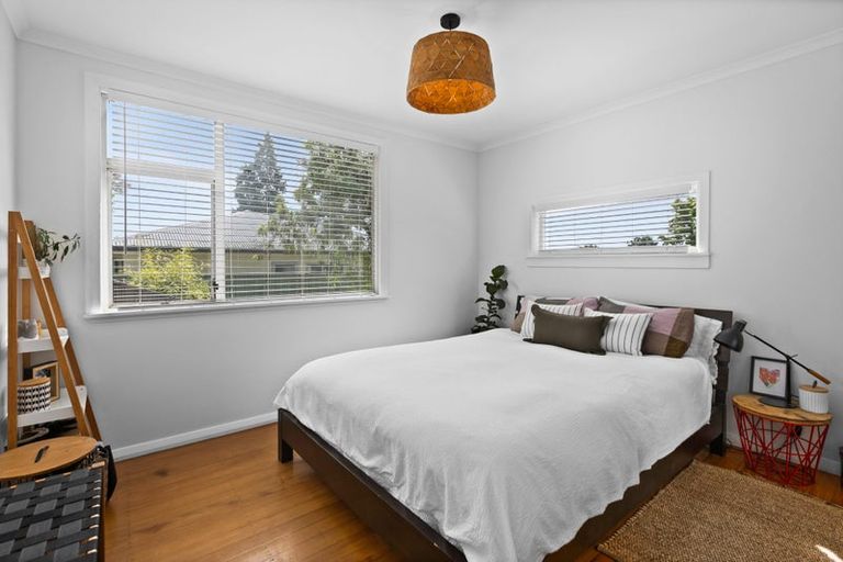 Photo of property in 9 Hammond Road, Taradale, Napier, 4112