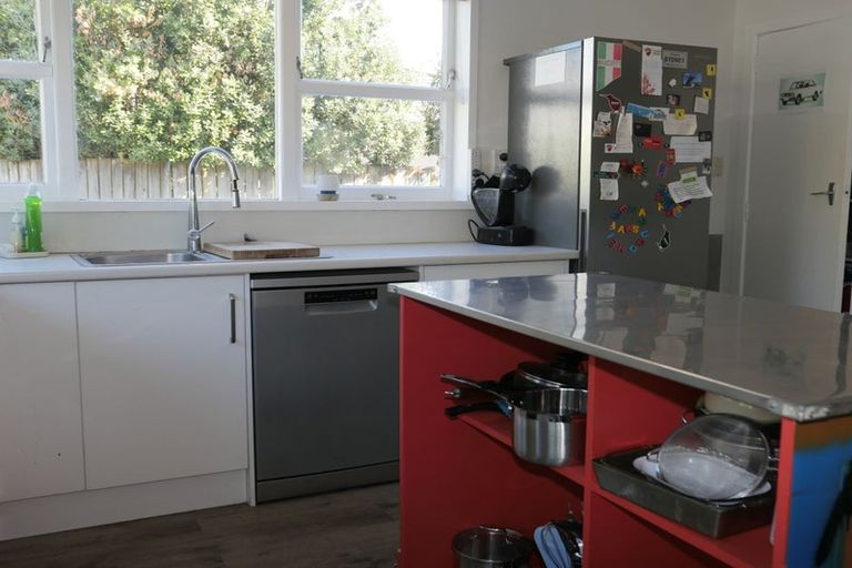 Photo of property in 9b Martin Road, Paraparaumu Beach, Paraparaumu, 5032