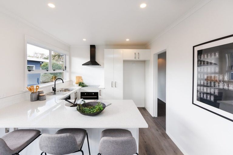 Photo of property in 6 Cremorne Avenue, Hokowhitu, Palmerston North, 4410