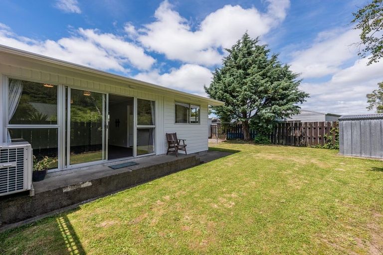 Photo of property in 39b Tacoma Drive, Totara Park, Upper Hutt, 5018