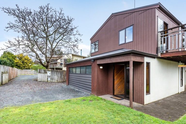 Photo of property in 2/11 Kereru Street, Two Mile Bay, Taupo, 3330