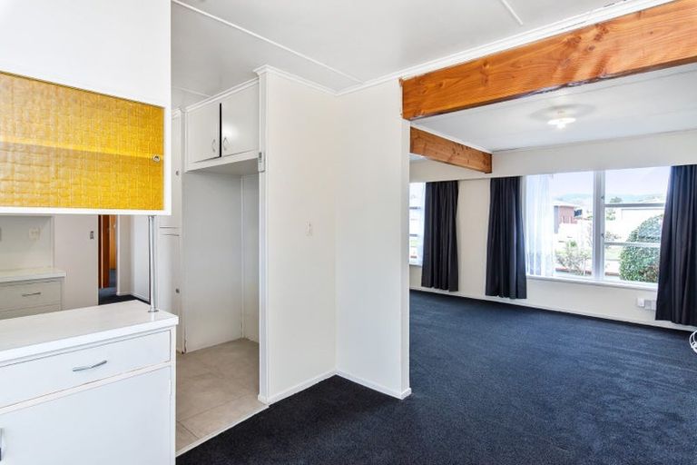 Photo of property in 17 John Street, Levin, 5510