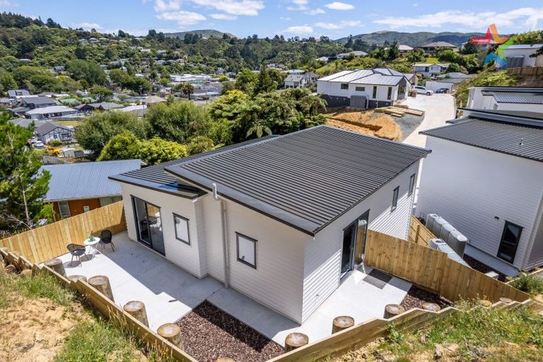 Photo of property in 9 Te Ara O Tahumate, Stokes Valley, 5019