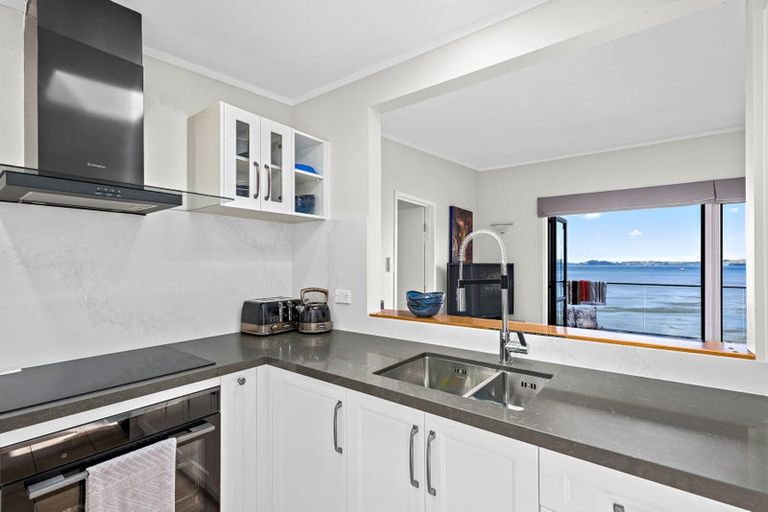 Photo of property in 12 Clinton Road, Tawharanui Peninsula, Warkworth, 0986