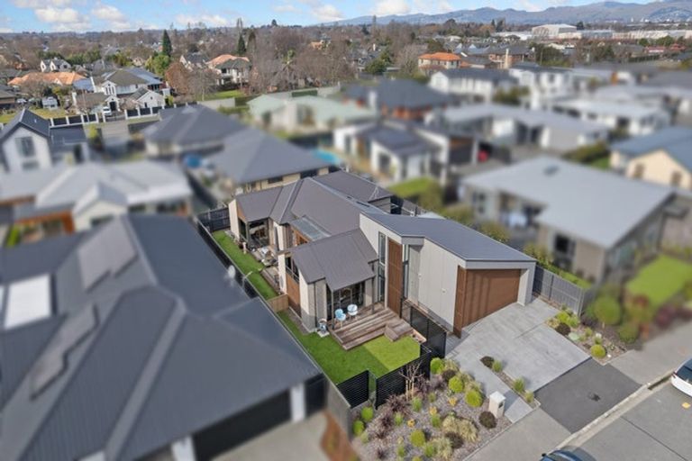 Photo of property in 3 Picadilly Avenue, Casebrook, Christchurch, 8051