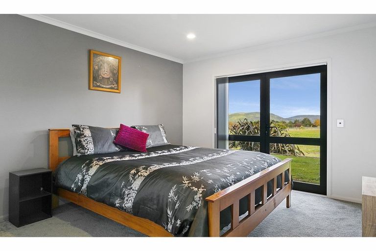 Photo of property in 4/864 Whangamata Road, Kinloch, Taupo, 3377