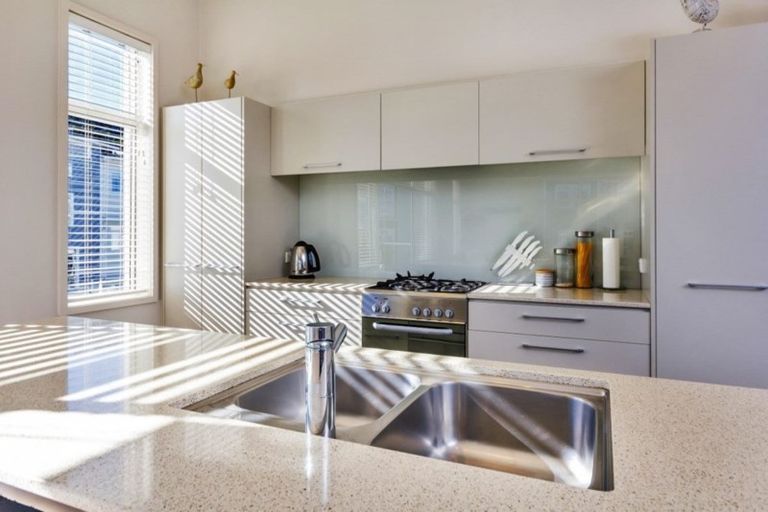 Photo of property in 9 Eaves Bush Parade, Orewa, 0931