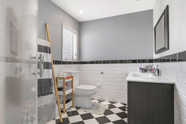 Photo of property in 1219 Papamoa Beach Road, Papamoa Beach, Papamoa, 3118