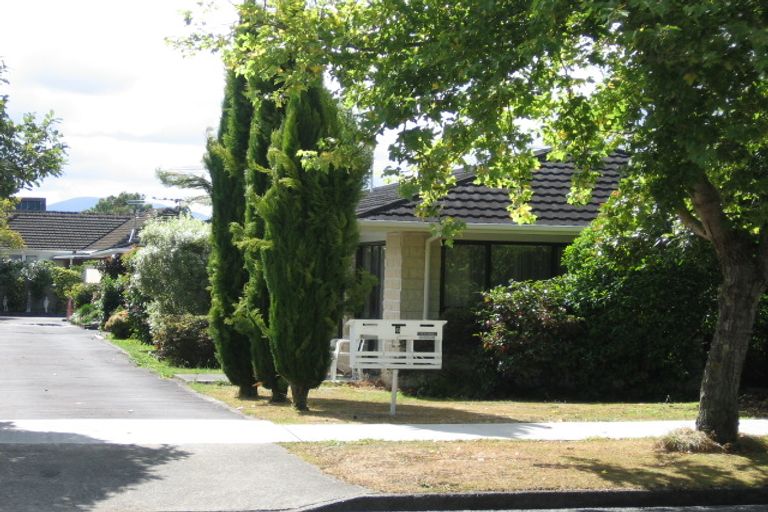 Photo of property in 2/6 Tararua Street, Trentham, Upper Hutt, 5018