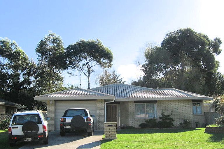 Photo of property in 75 Campbell Avenue, Paraparaumu, 5032