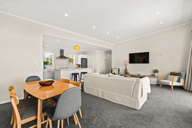 Photo of property in 117e Ruakokoputuna Road, Ruakokoputuna, Martinborough, 5781