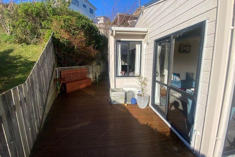 Photo of property in 16b Trinidad Crescent, Grenada Village, Wellington, 6037