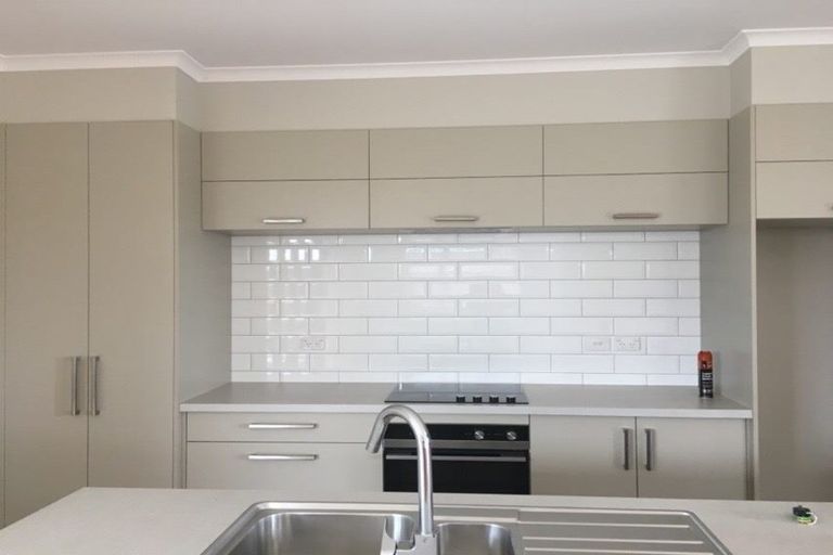 Photo of property in 68 Eriksen Road, Te Awa, Napier, 4110