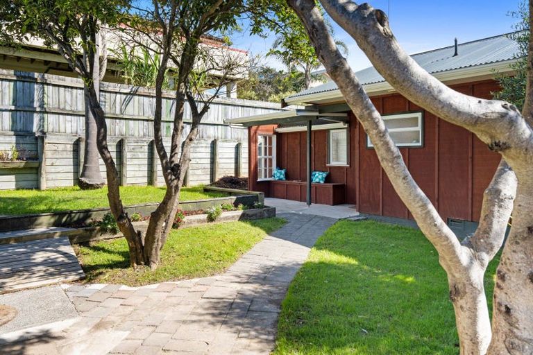 Photo of property in 1142b Papamoa Beach Road, Papamoa Beach, Papamoa, 3118