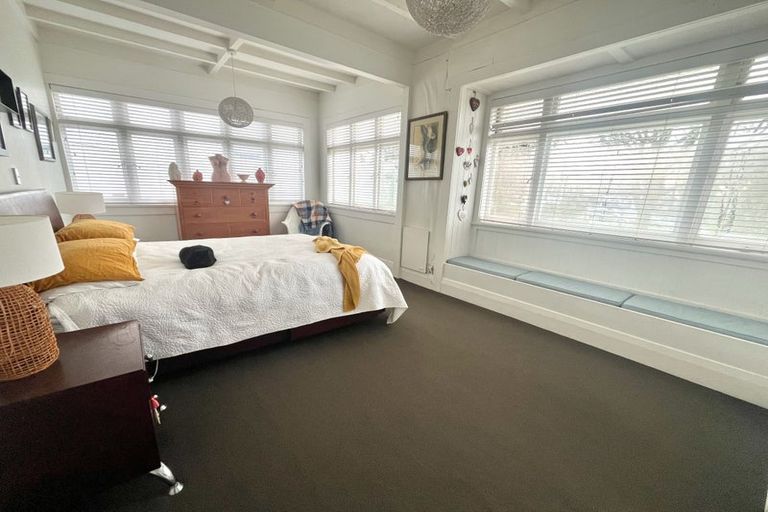 Photo of property in 23 Maungakiekie Avenue, Greenlane, Auckland, 1051