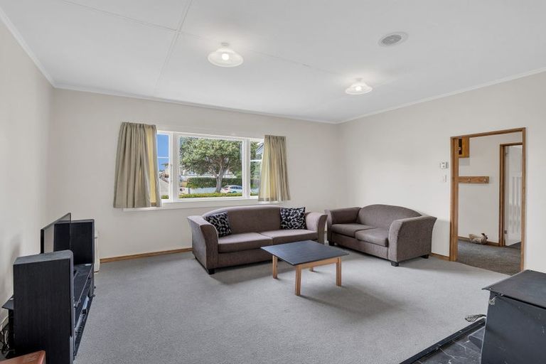 Photo of property in 27 Moore Avenue, Tawhero, Whanganui, 4501