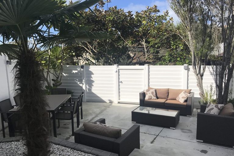 Photo of property in 16 Langana Avenue, Browns Bay, Auckland, 0630