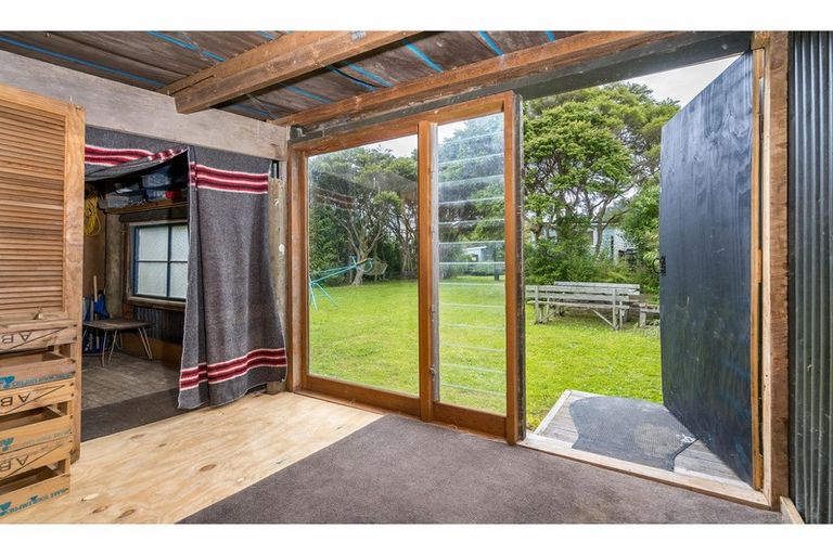 Photo of property in 92 Beach Road, Long Beach, Port Chalmers, 9081