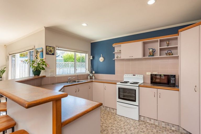 Photo of property in 11 Beach Haven Place, Paraparaumu Beach, Paraparaumu, 5032