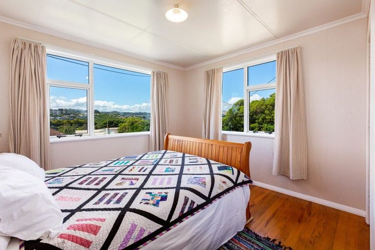 Photo of property in 48 Te Pene Avenue, Titahi Bay, Porirua, 5022