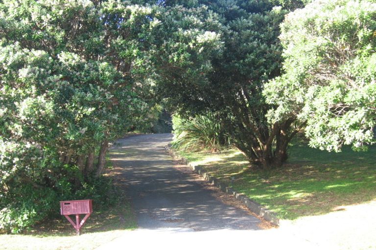 Photo of property in 23 Taupo Crescent, Plimmerton, Porirua, 5026