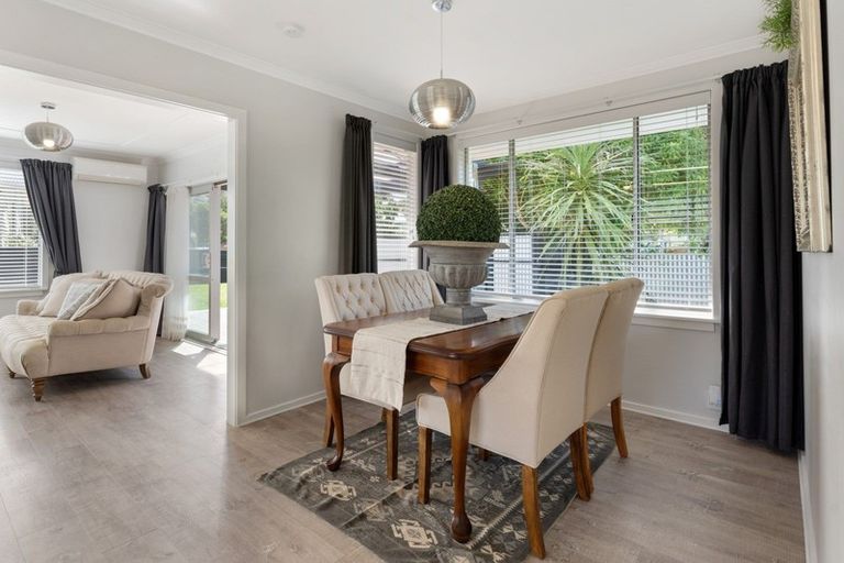 Photo of property in 25 Montana Road, Totara Park, Upper Hutt, 5018