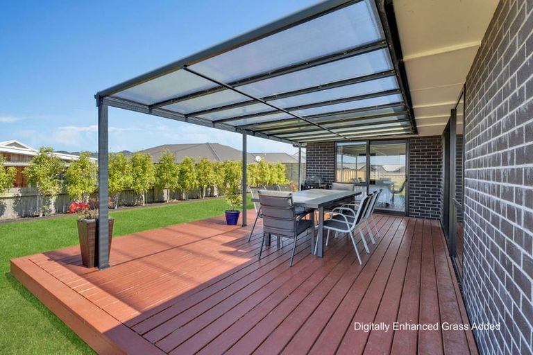 Photo of property in 4 Ronomor Place, Whitianga, 3510