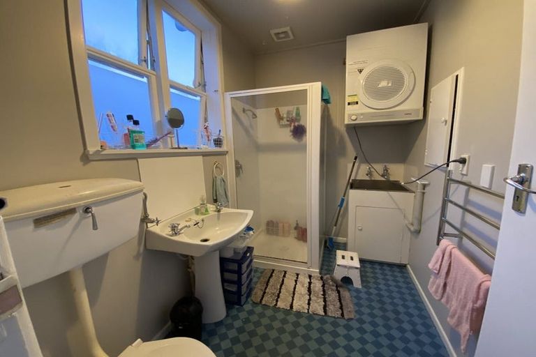 Photo of property in 14 Prince Street, Mount Victoria, Wellington, 6011