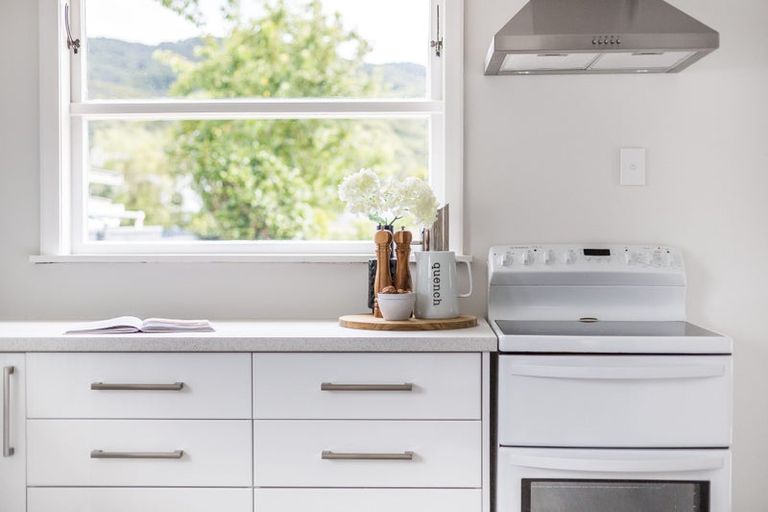 Photo of property in 76 Peel Place, Wainuiomata, Lower Hutt, 5014