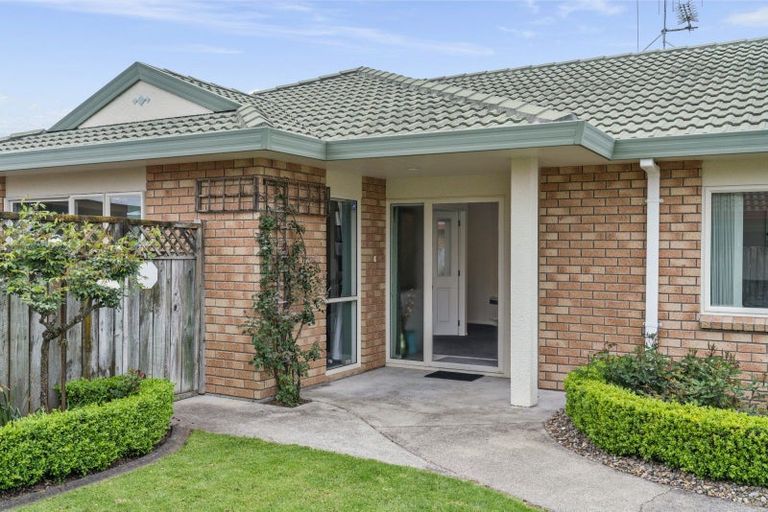 Photo of property in 687 Gloucester Road, Papamoa Beach, Papamoa, 3118