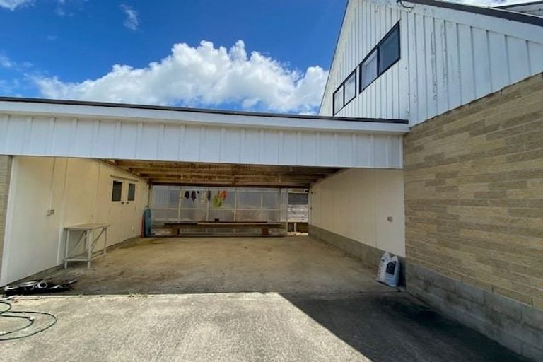 Photo of property in 18 Riverside Road, Orewa, 0931