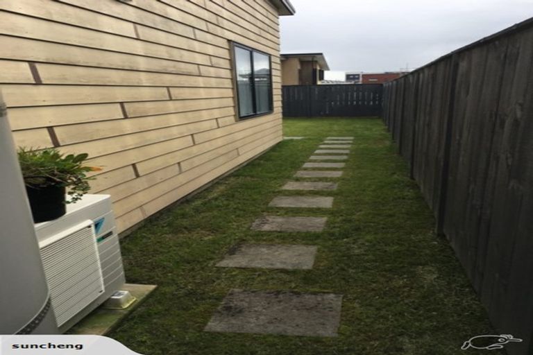 Photo of property in 10 Grey Warbler Road, Hobsonville, Auckland, 0616