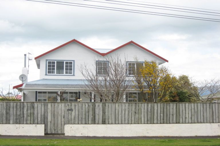 Photo of property in 42 Cowling Road, Hurdon, New Plymouth, 4310