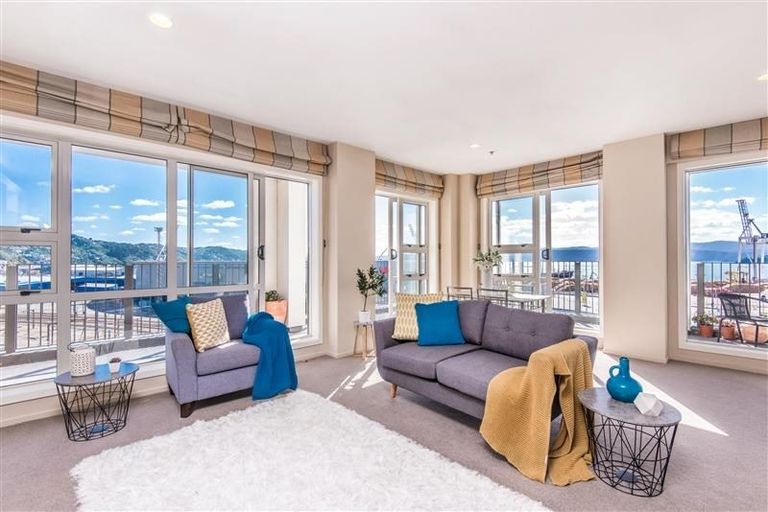 Photo of property in Stadium Garden Flats, 506/107 Thorndon Quay, Pipitea, Wellington, 6011