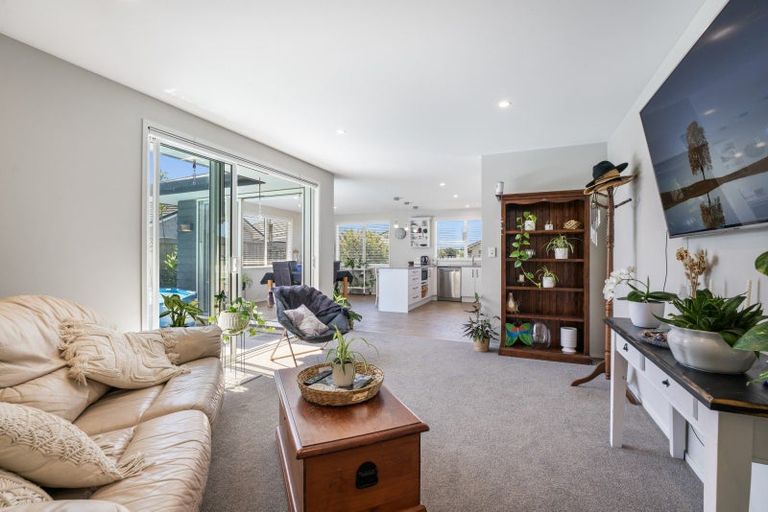 Photo of property in 3 Jeffs Way, Papamoa Beach, Papamoa, 3118