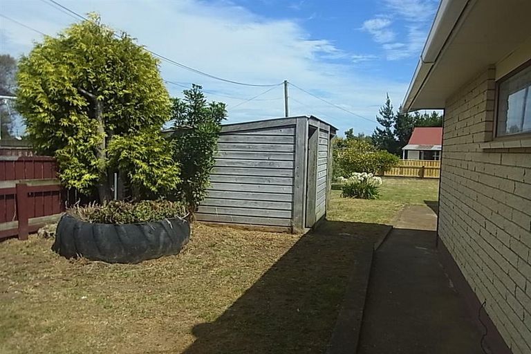 Photo of property in 21c Flower Street, Bulls, 4818