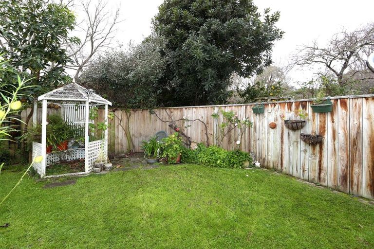 Photo of property in 17 Von Dadelszen Place, Havelock North, 4130