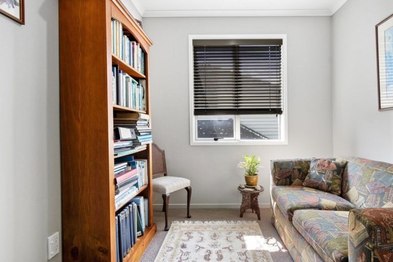 Photo of property in 92 Landing Drive, Pyes Pa, Tauranga, 3112