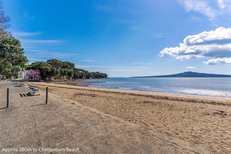 Photo of property in 11 Cheltenham Road, Devonport, Auckland, 0624