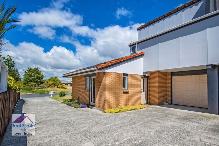 Photo of property in 16 Cypress Gardens Place, Onerahi, Whangarei, 0110