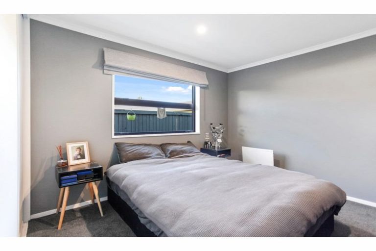 Photo of property in 16 Little Oaks Drive, Yaldhurst, Christchurch, 8042