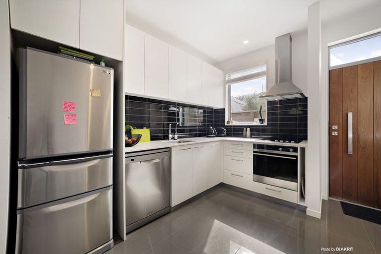 Photo of property in 6/59 The Parade, Island Bay, Wellington, 6023