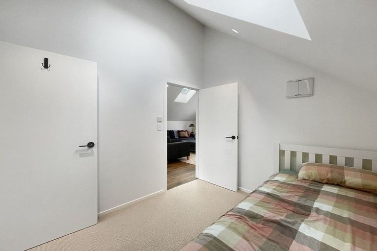Photo of property in 42 Saxton Road, Upper Vogeltown, New Plymouth, 4371