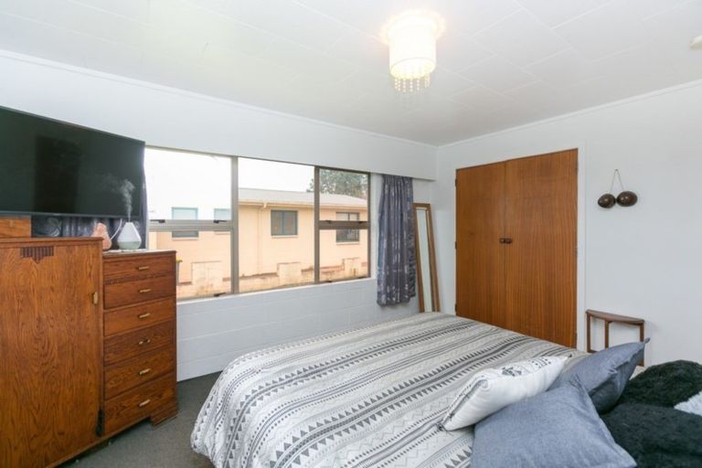 Photo of property in 8 Sarten Street, Waitara, 4320