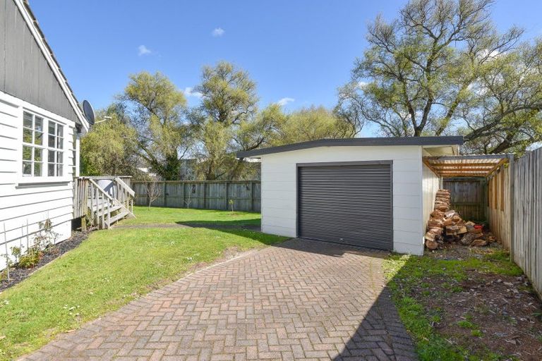 Photo of property in 10 Jarmey Place, Mangakakahi, Rotorua, 3015