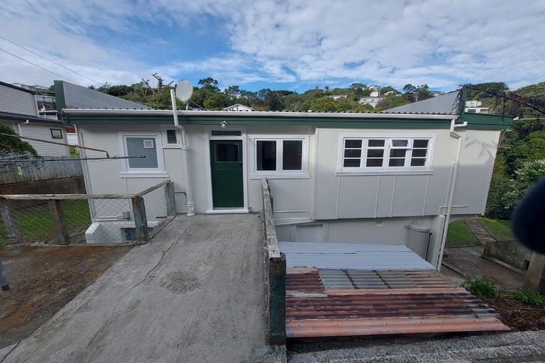 Photo of property in 92 Fraser Avenue, Johnsonville, Wellington, 6037