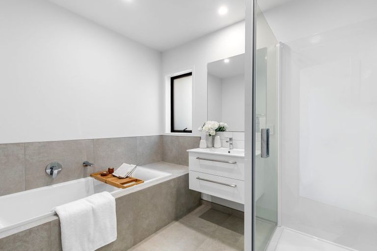 Photo of property in 36a Saffron Street, Birkdale, Auckland, 0626